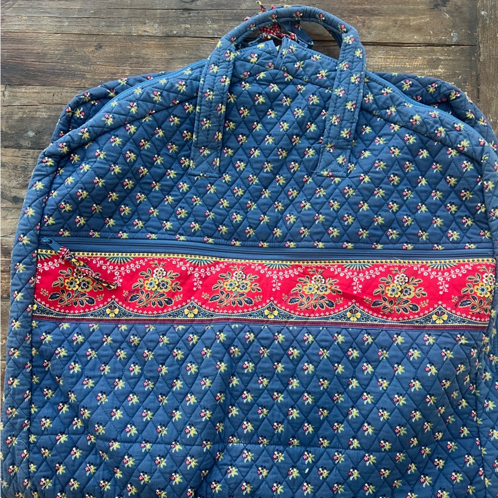 NWOT Vera Bradley Blue and Red Quilted Garment Bag